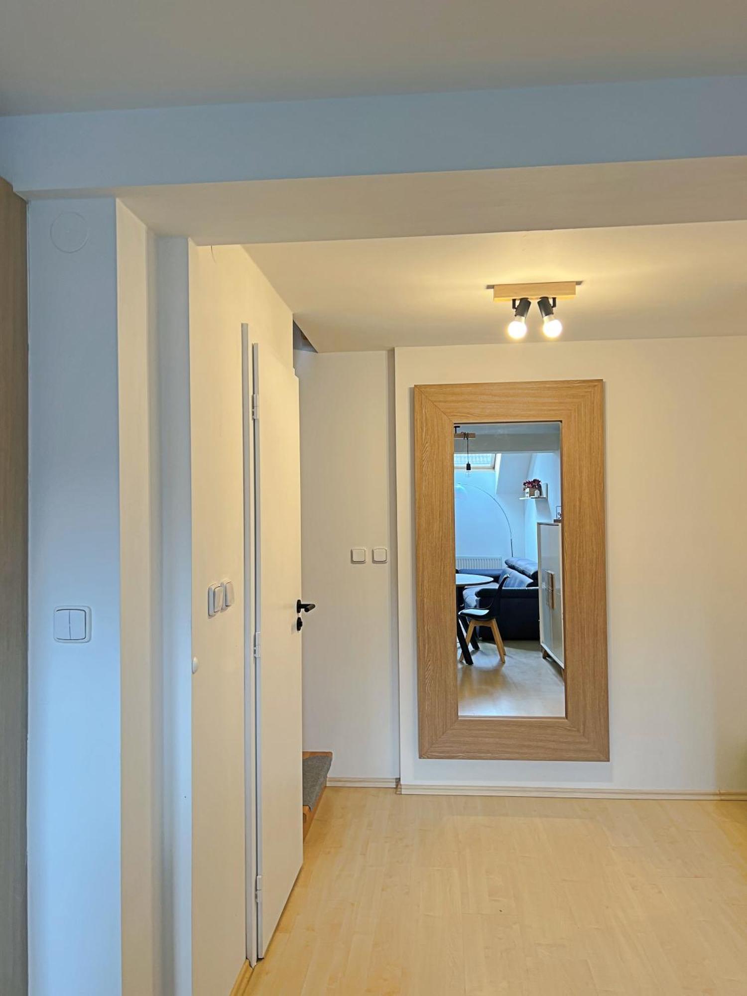 Apartamento Mezonetovy V Centru *